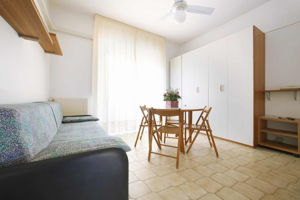 Residence Barusso Alassio Quarto foto